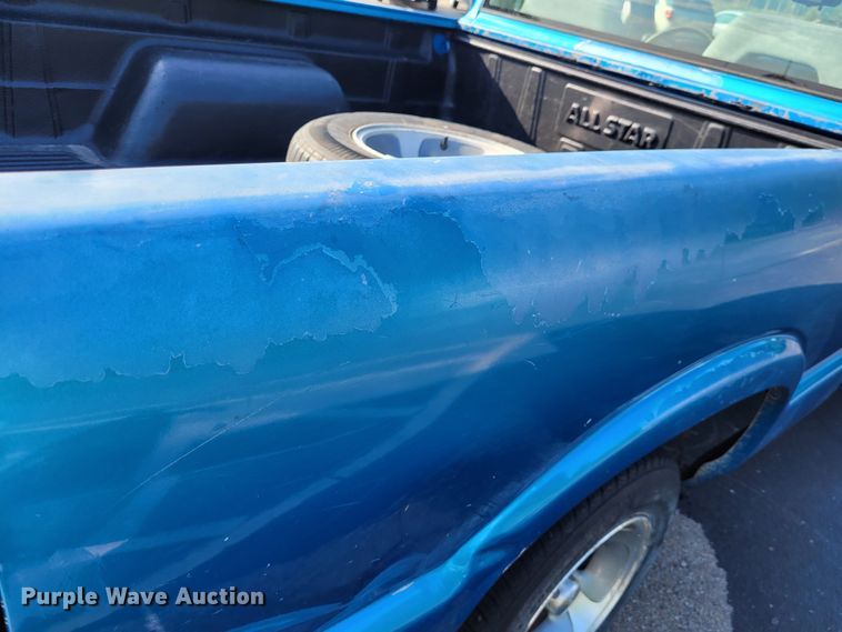 image for item DK1895 1995 Chevrolet S10 LS  pickup truck