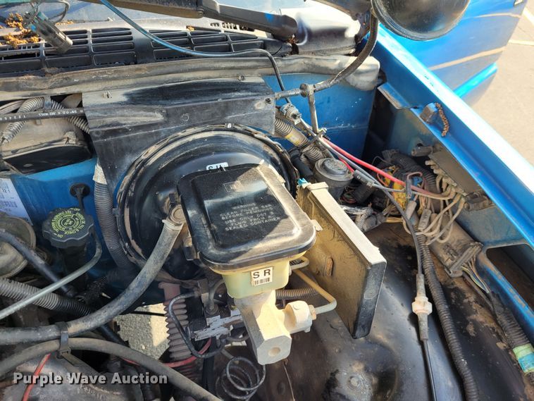 image for item DK1895 1995 Chevrolet S10 LS  pickup truck