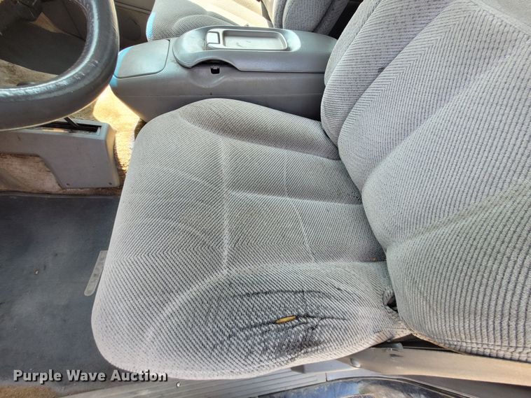 image for item DK1913 1995 Chevrolet Suburban K1500  SUV