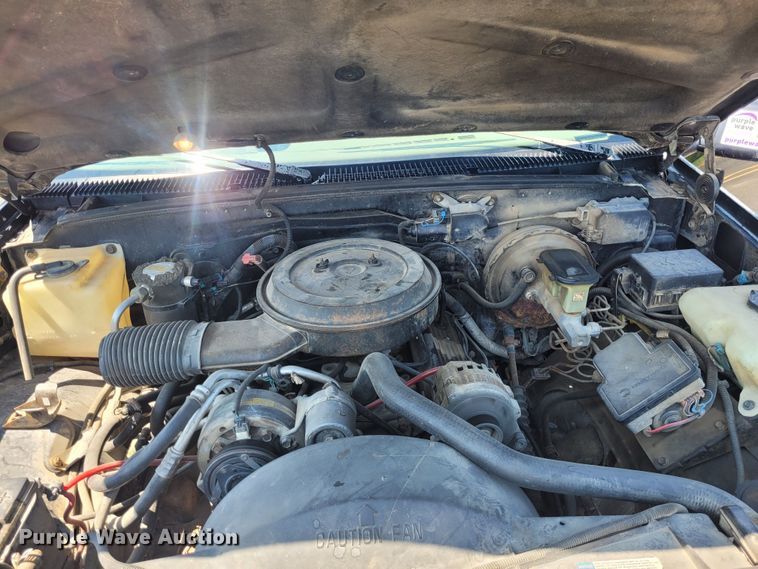 image for item DK1913 1995 Chevrolet Suburban K1500  SUV