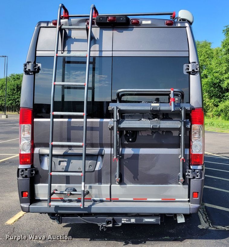 image for item DK1917 2018 Winnebago Travato  RV