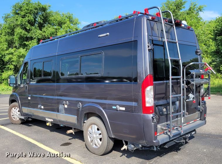 image for item DK1917 2018 Winnebago Travato  RV