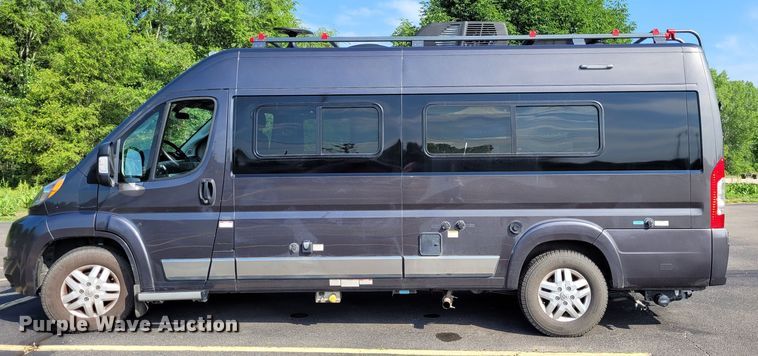 image for item DK1917 2018 Winnebago Travato  RV