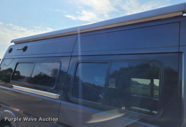 image for item DK1917 2018 Winnebago Travato  RV