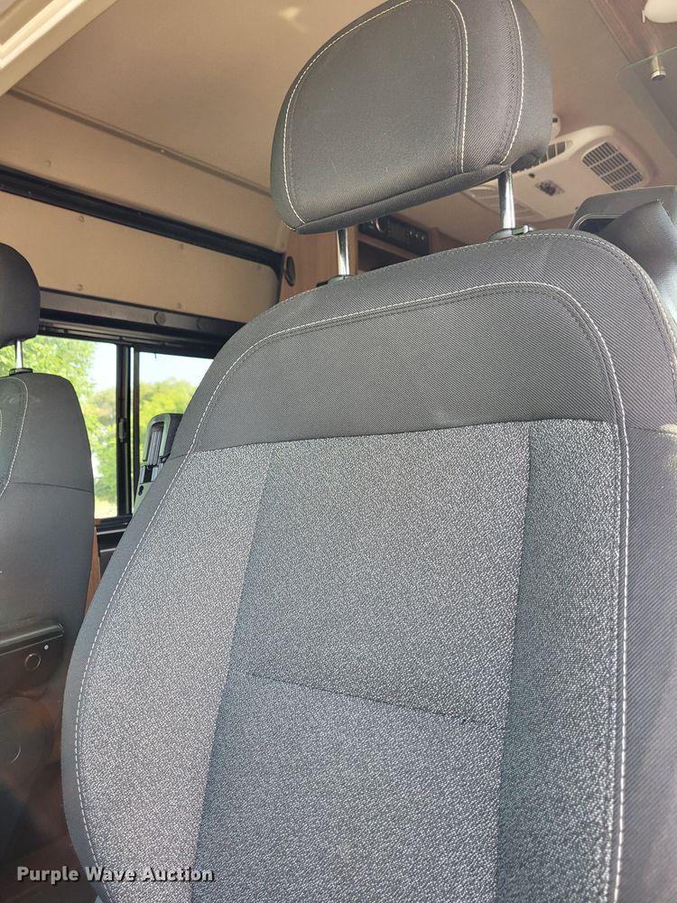 image for item DK1917 2018 Winnebago Travato  RV