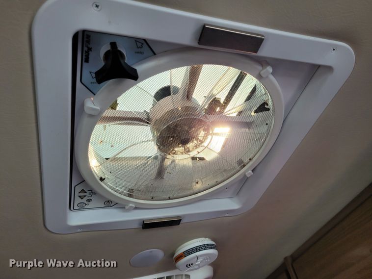 image for item DK1917 2018 Winnebago Travato  RV