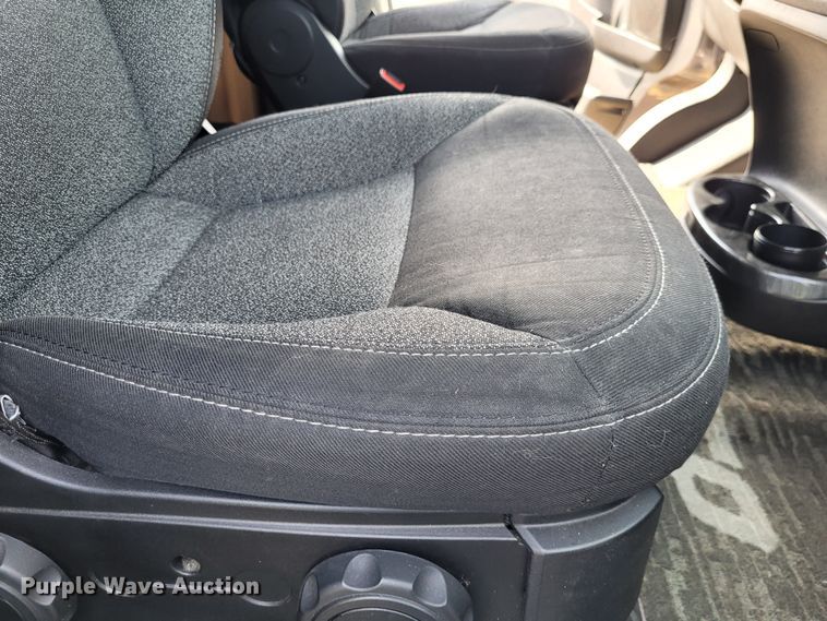 image for item DK1917 2018 Winnebago Travato  RV