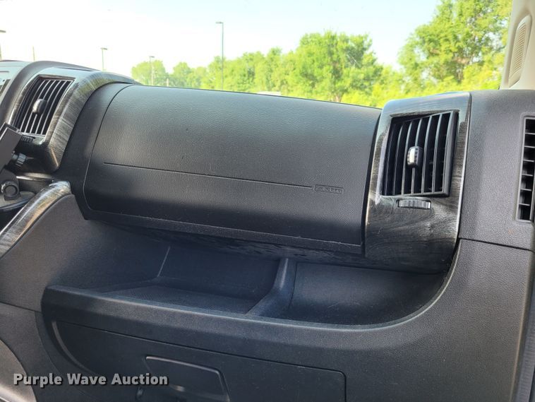 image for item DK1917 2018 Winnebago Travato  RV