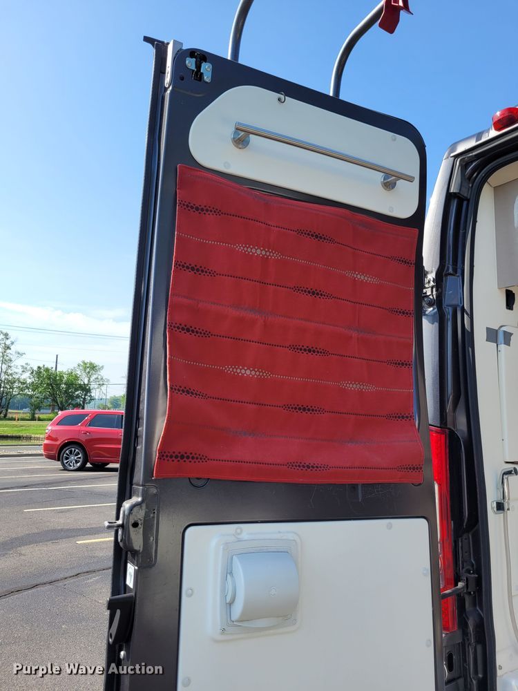 image for item DK1917 2018 Winnebago Travato  RV