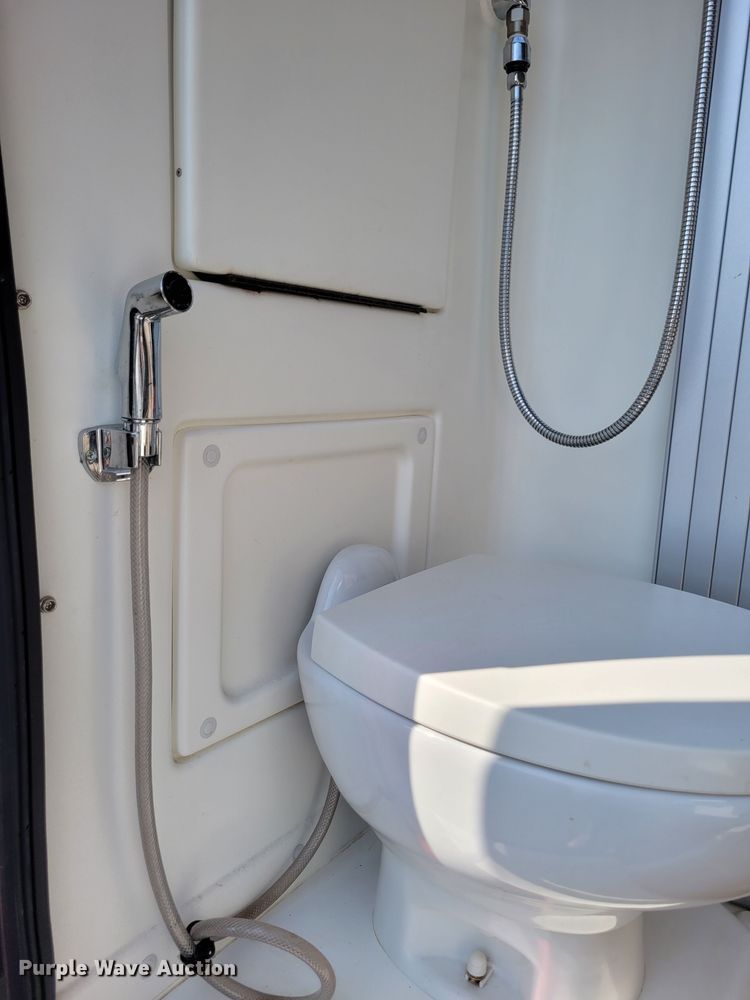 image for item DK1917 2018 Winnebago Travato  RV