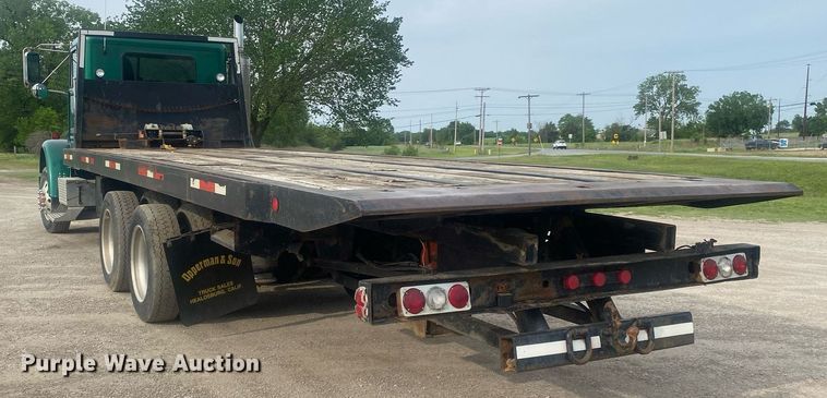 image for item DL7219 2007 Freightliner Classic 120  rollback truck