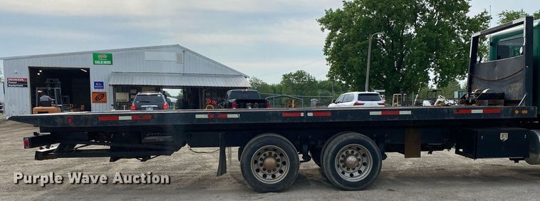 image for item DL7219 2007 Freightliner Classic 120  rollback truck