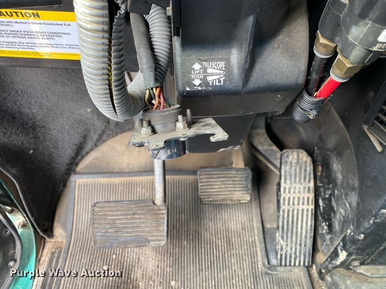 image for item DL7219 2007 Freightliner Classic 120  rollback truck