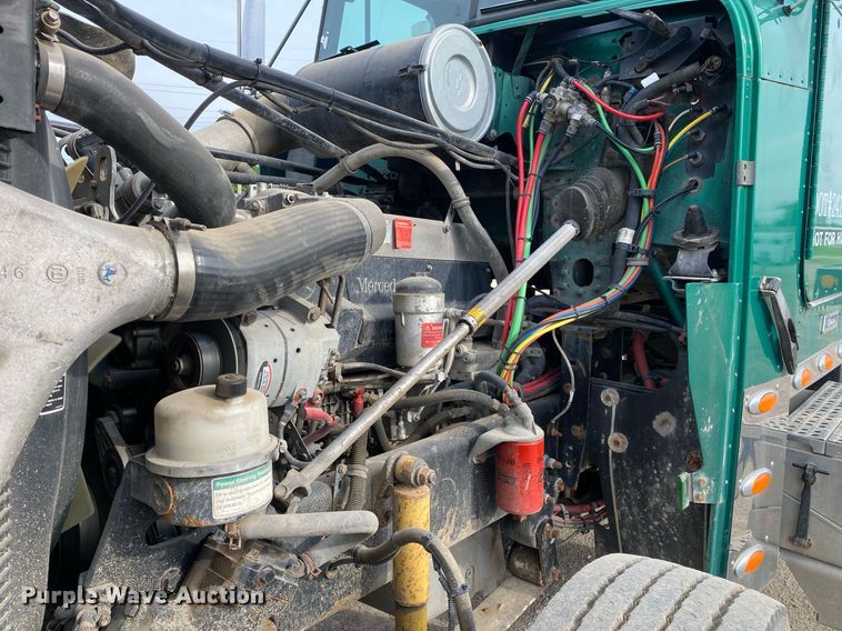 image for item DL7219 2007 Freightliner Classic 120  rollback truck