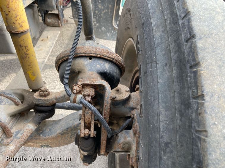 image for item DL7219 2007 Freightliner Classic 120  rollback truck