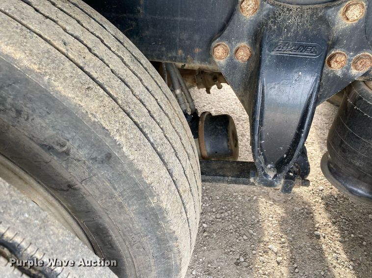 image for item DL7219 2007 Freightliner Classic 120  rollback truck