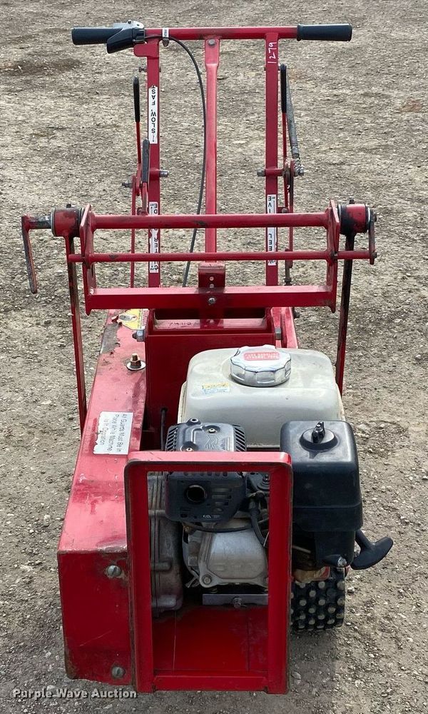 image for item DL7220 Classen SC-18  sod cutter