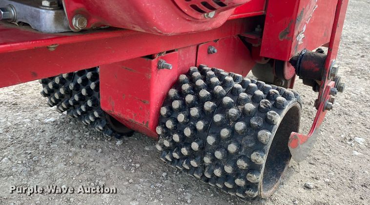 image for item DL7220 Classen SC-18  sod cutter