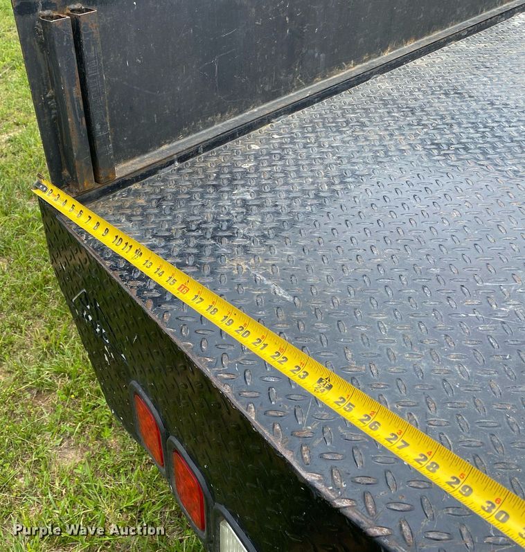 image for item DL7230 2011 Chevrolet Silverado 3500HD  flatbed pickup truck