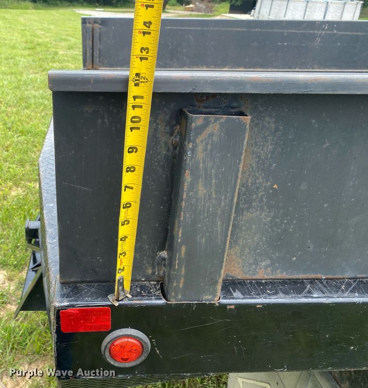 image for item DL7230 2011 Chevrolet Silverado 3500HD  flatbed pickup truck