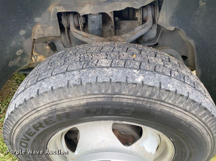 image for item DL7230 2011 Chevrolet Silverado 3500HD  flatbed pickup truck