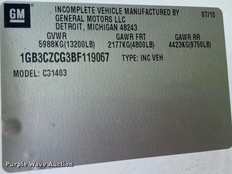 image for item DL7230 2011 Chevrolet Silverado 3500HD  flatbed pickup truck