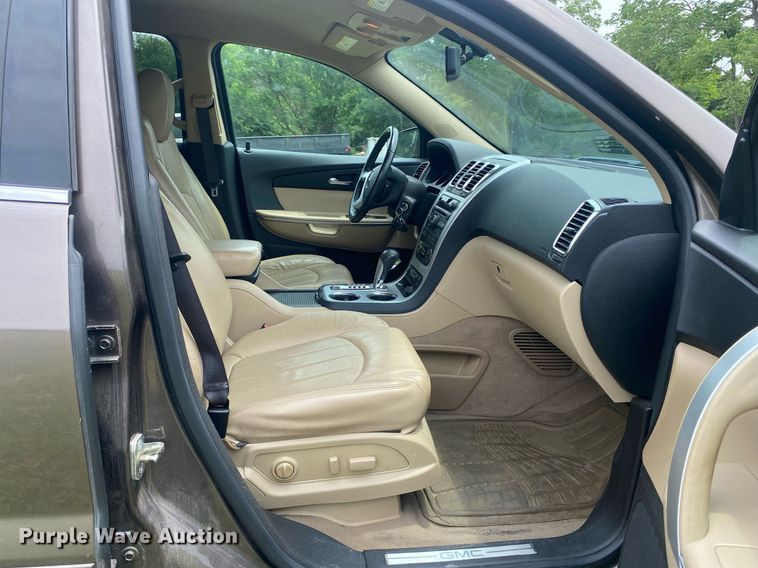 image for item DL7231 2010 GMC Acadia  SUV