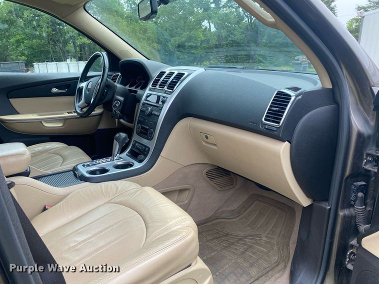 image for item DL7231 2010 GMC Acadia  SUV