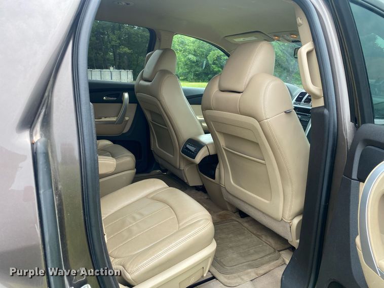 image for item DL7231 2010 GMC Acadia  SUV