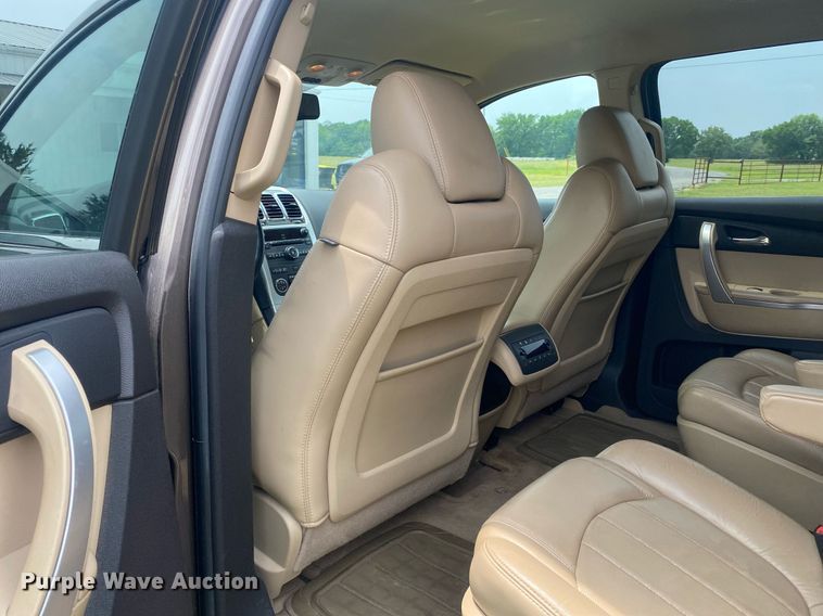 image for item DL7231 2010 GMC Acadia  SUV