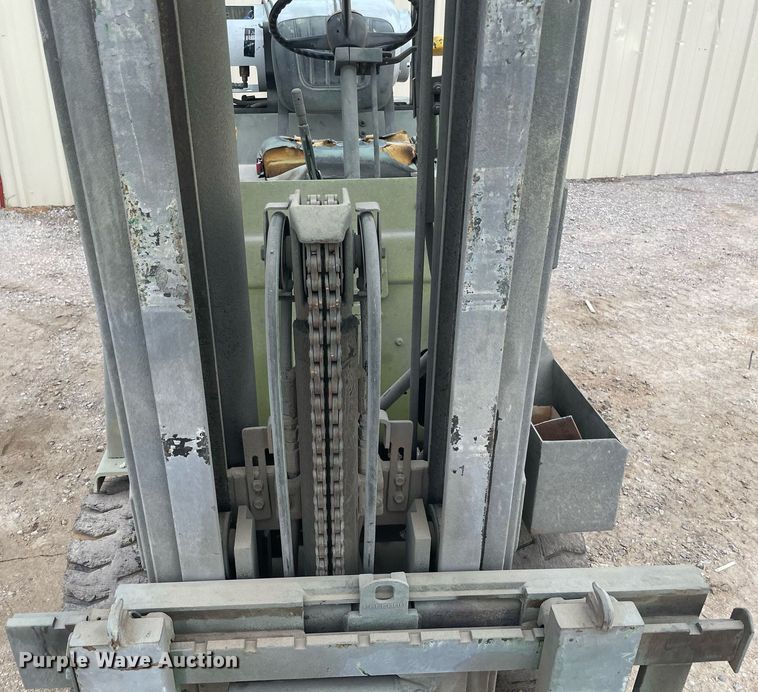 image for item DM0252 Clark GCS25MB  forklift