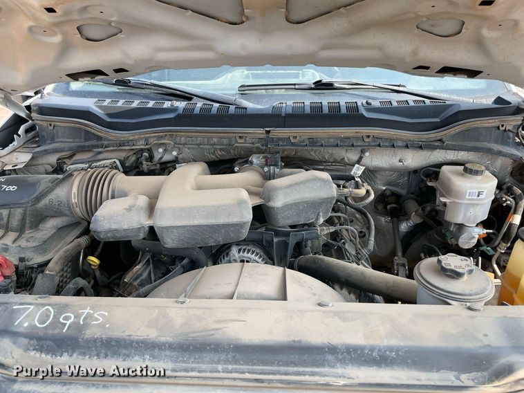 image for item DM0254 2019 Ford F350 Super Duty  SuperCab utility bed pickup truck