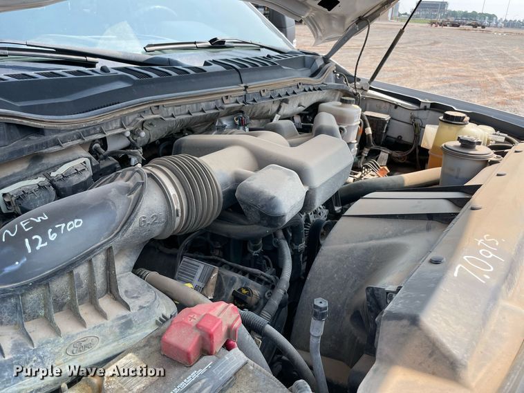 image for item DM0254 2019 Ford F350 Super Duty  SuperCab utility bed pickup truck