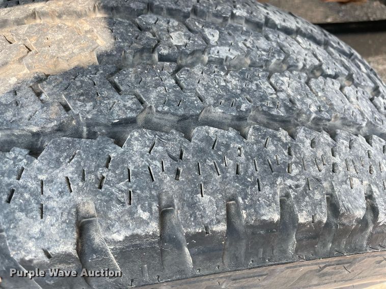 image for item DM0254 2019 Ford F350 Super Duty  SuperCab utility bed pickup truck