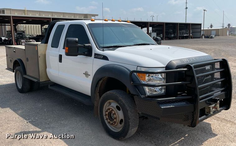 image for item DM0256 2016 Ford F550  SuperCab flatbed truck