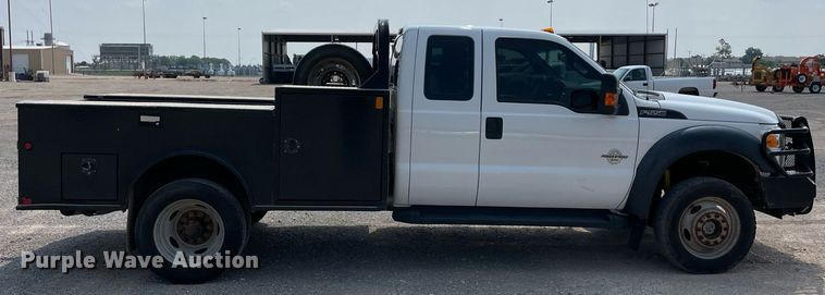 image for item DM0256 2016 Ford F550  SuperCab flatbed truck