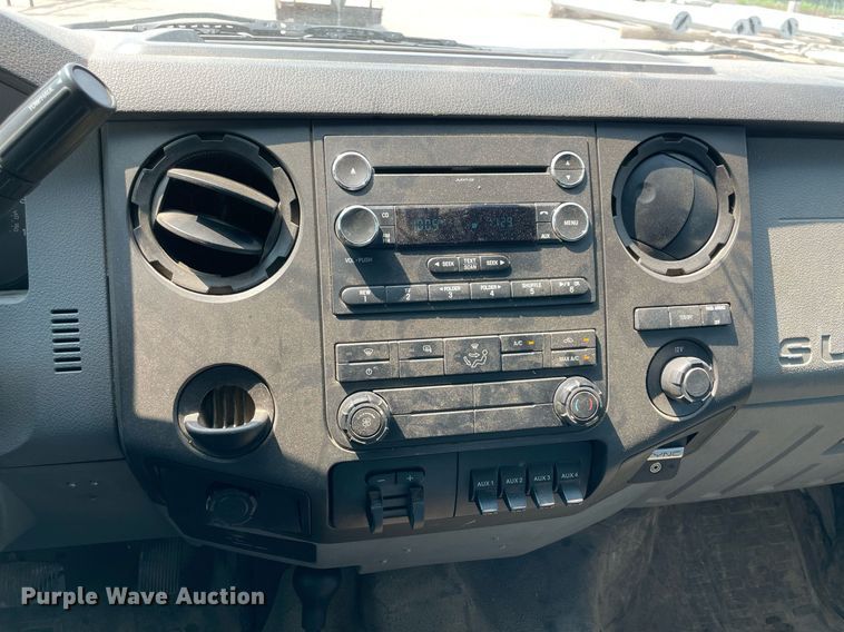 image for item DM0256 2016 Ford F550  SuperCab flatbed truck