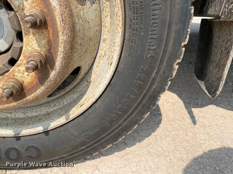 image for item DM0256 2016 Ford F550  SuperCab flatbed truck