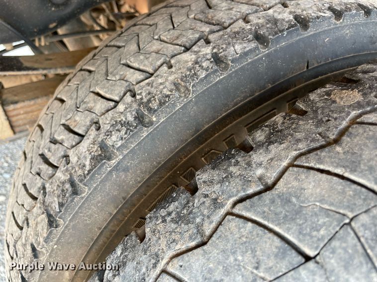 image for item DM0256 2016 Ford F550  SuperCab flatbed truck