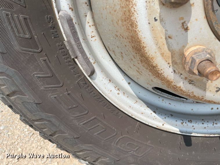 image for item DM0257 2018 Ford F350 Super Duty  SuperCab utility bed pickup truck