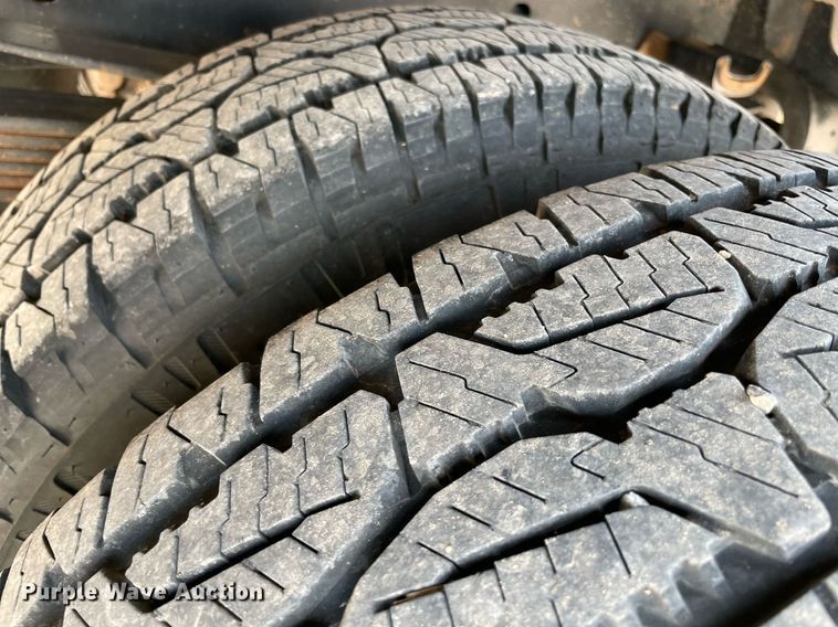 image for item DM0257 2018 Ford F350 Super Duty  SuperCab utility bed pickup truck