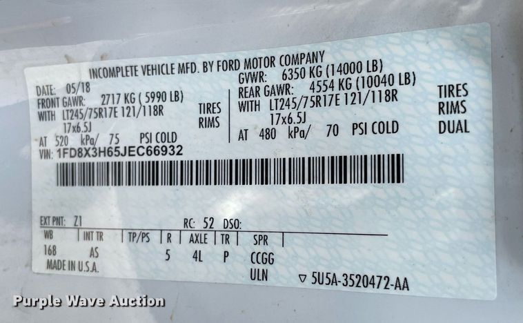 image for item DM0257 2018 Ford F350 Super Duty  SuperCab utility bed pickup truck