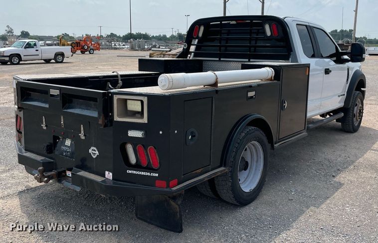 image for item DM0258 2017 Ford F550 Super Duty  SuperCab flatbed truck