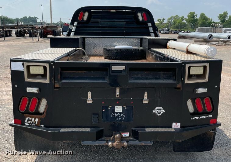 image for item DM0258 2017 Ford F550 Super Duty  SuperCab flatbed truck