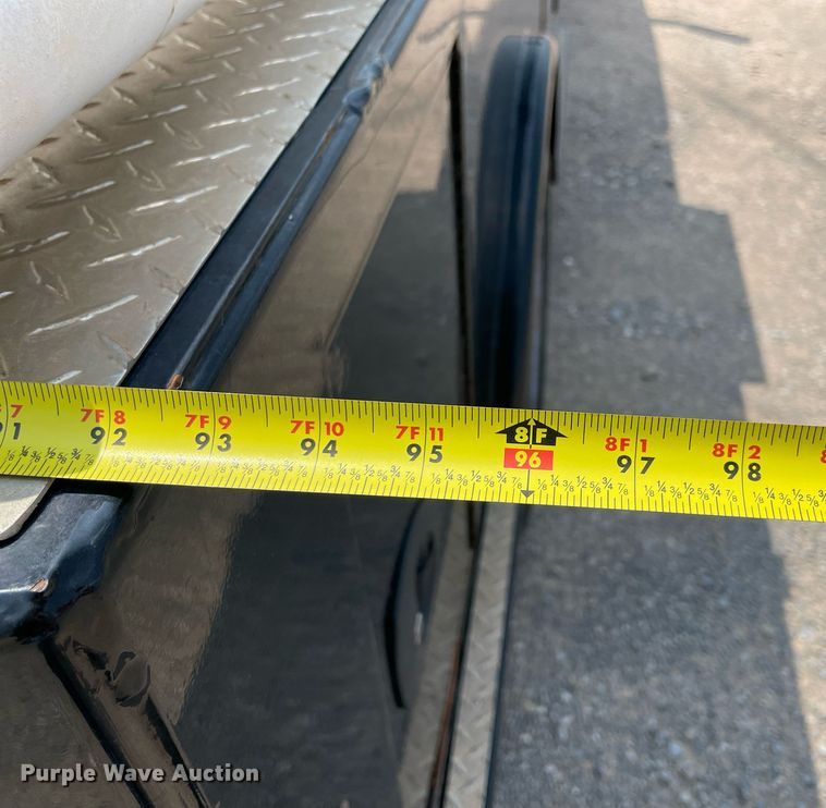 image for item DM0258 2017 Ford F550 Super Duty  SuperCab flatbed truck