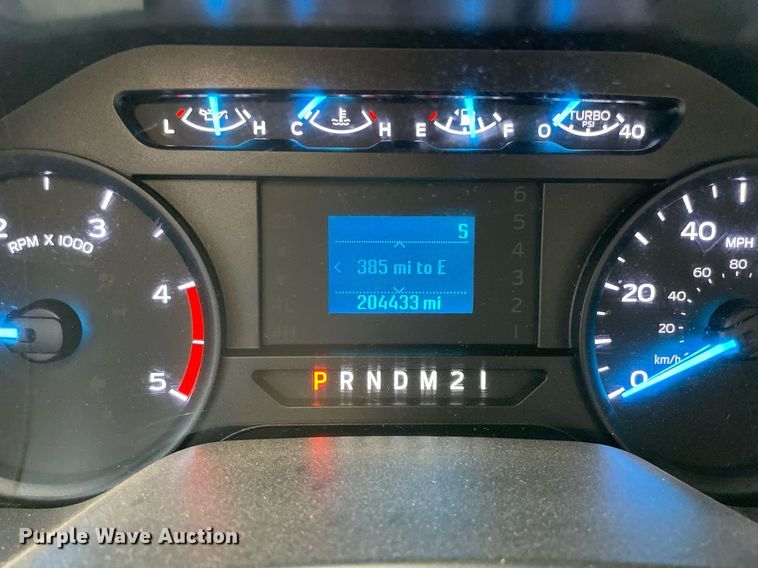 image for item DM0258 2017 Ford F550 Super Duty  SuperCab flatbed truck