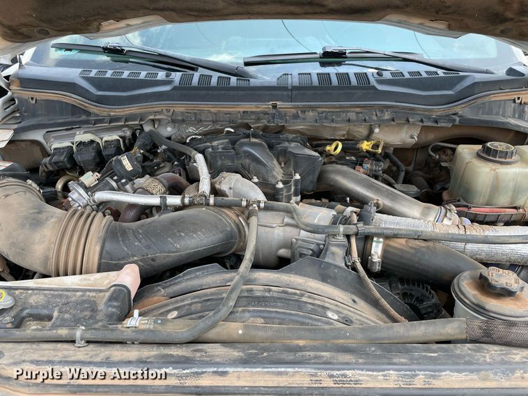 image for item DM0258 2017 Ford F550 Super Duty  SuperCab flatbed truck