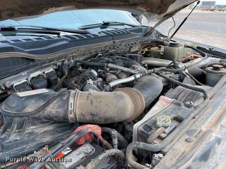 image for item DM0258 2017 Ford F550 Super Duty  SuperCab flatbed truck