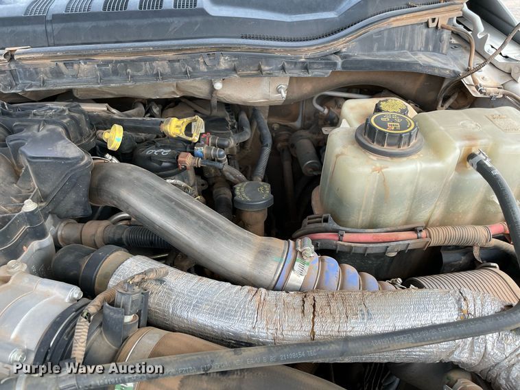 image for item DM0258 2017 Ford F550 Super Duty  SuperCab flatbed truck