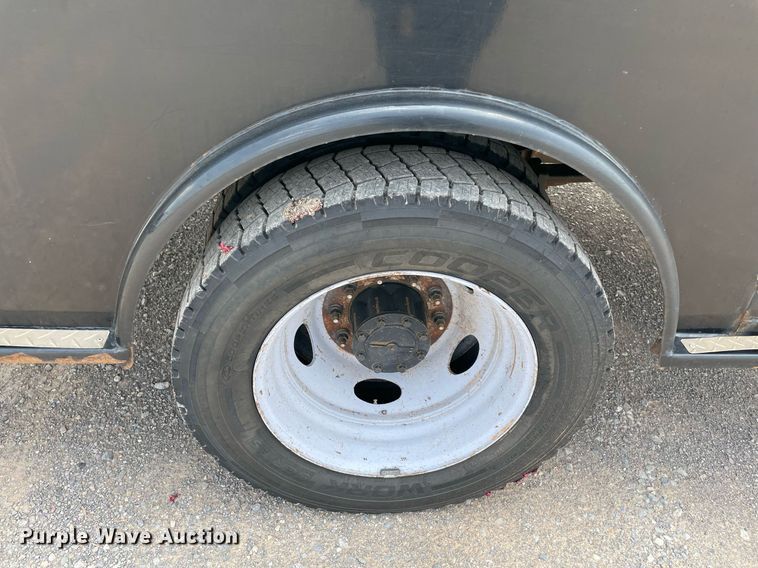 image for item DM0258 2017 Ford F550 Super Duty  SuperCab flatbed truck